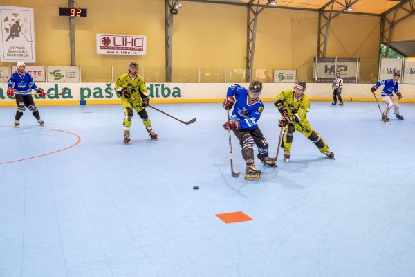 ais0-9944-copy0AB1DEEC-807D-BC18-1D2F-C753D0CE7347.jpg